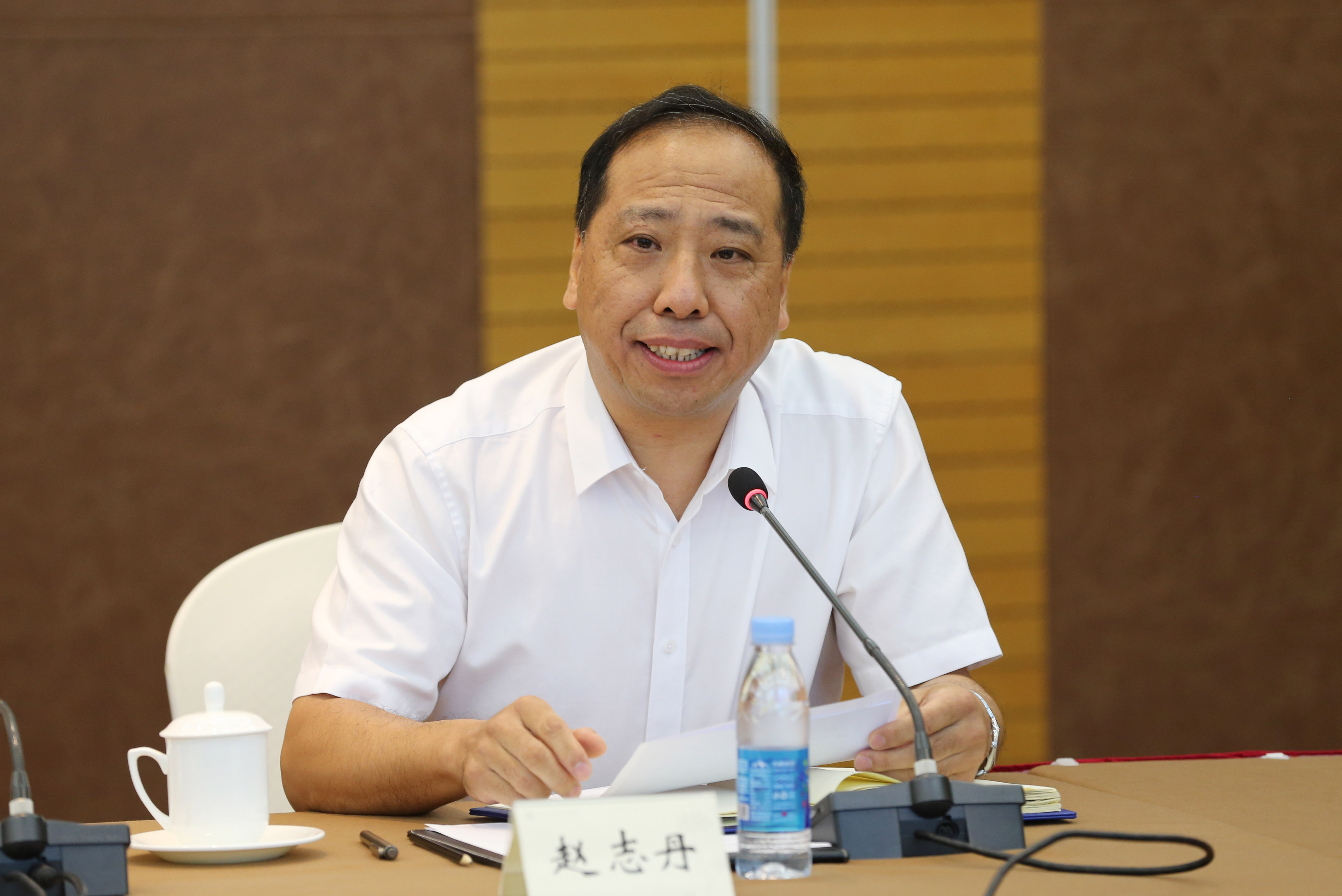 我校召开干部宣布大会