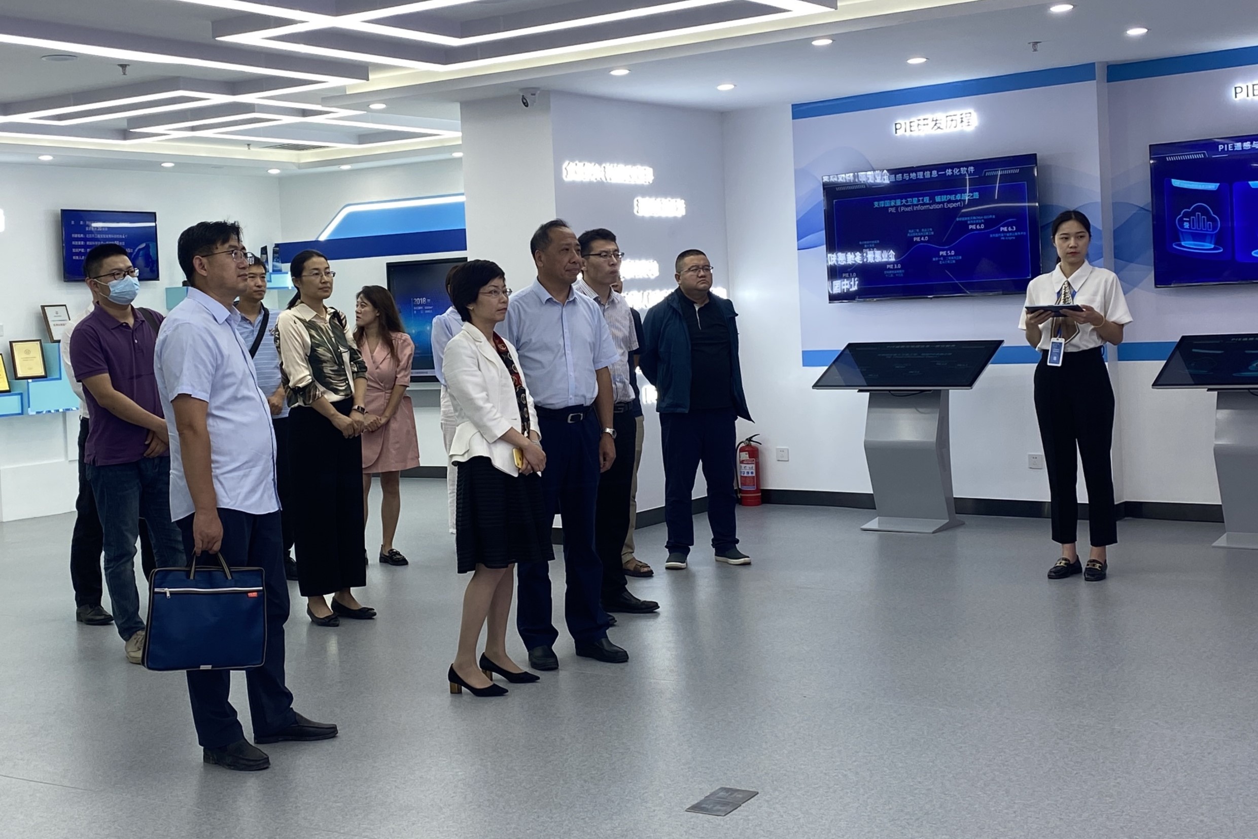 副校长赵志丹带队走访航天宏图开展访企拓岗调研并看望校友代表-中国地质大学(北京)