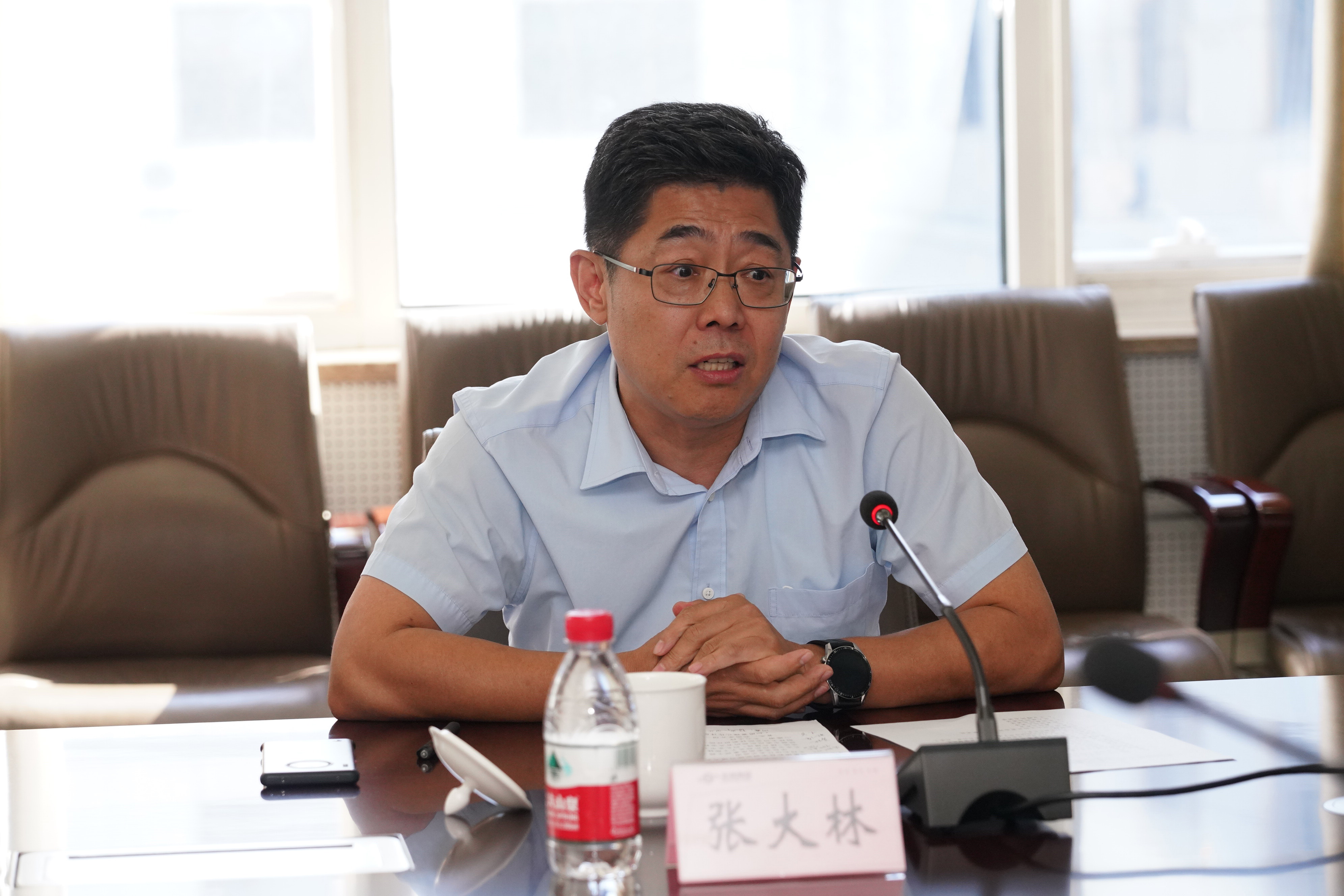 指出,按照北京市委组织部的部署要求,学校党委选派闵鑫到首钢挂职锻炼