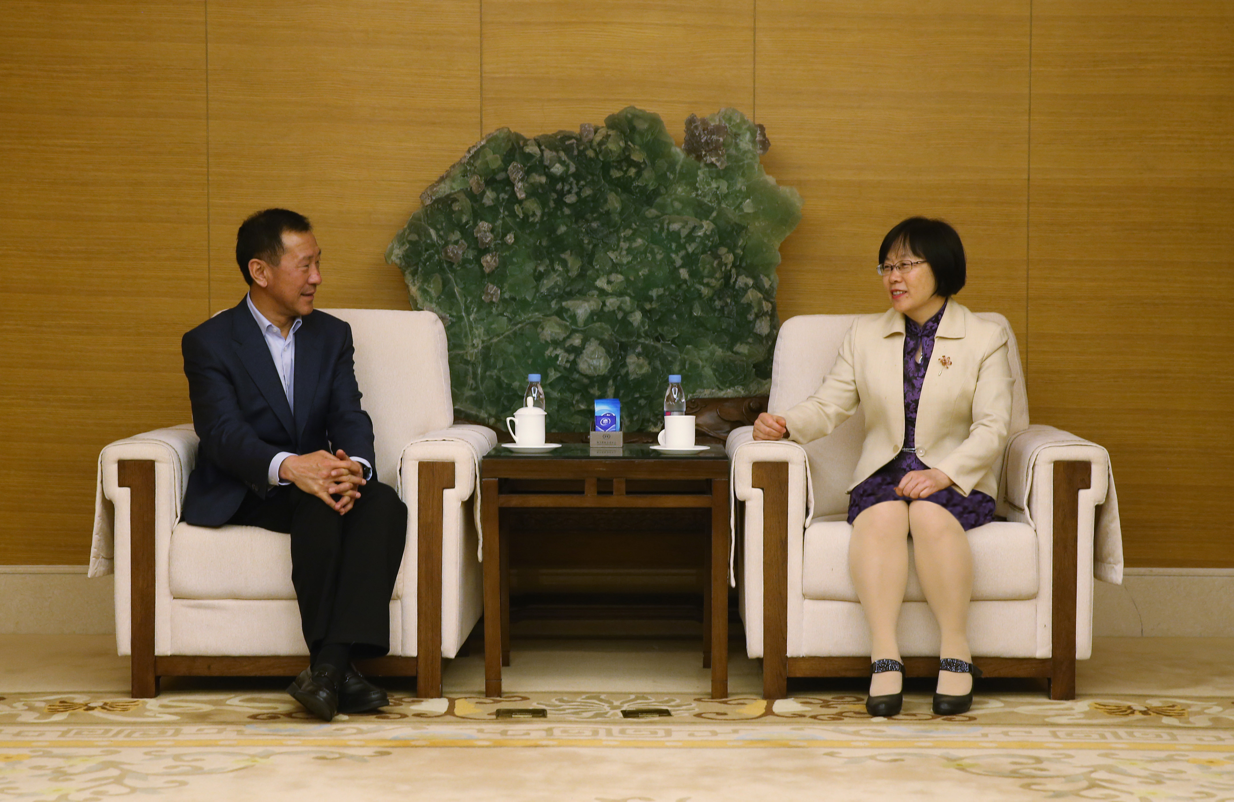 虹,吉林省长白山保护开发区管理委员会党工委委员,管委会副主任李志宏